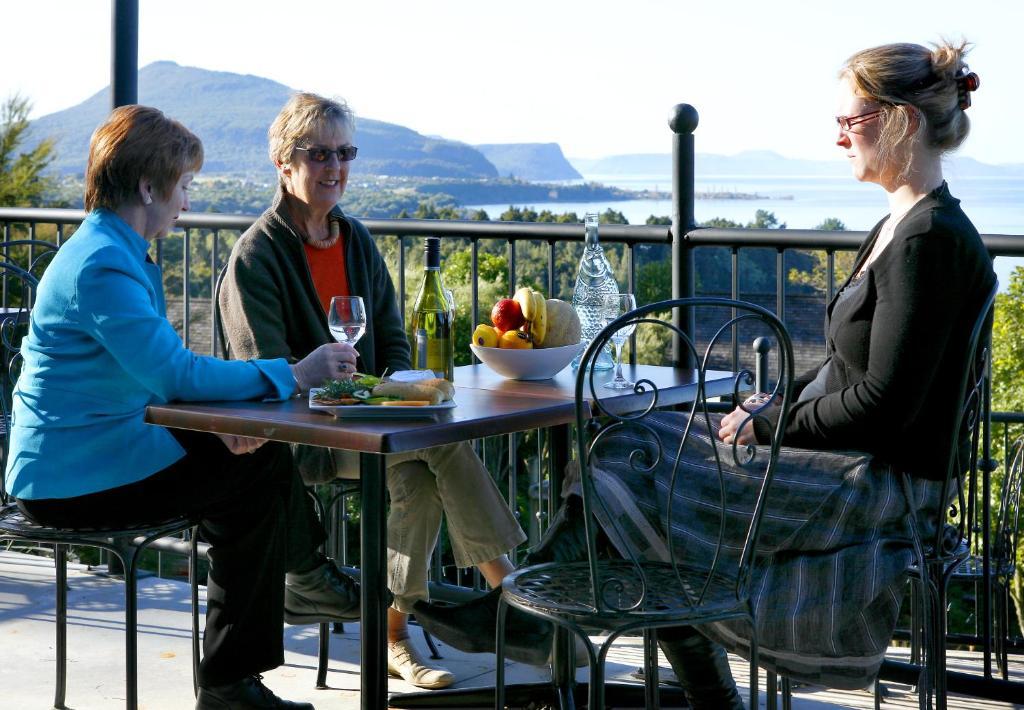 Oreti Village Resort Turangi Eksteriør bilde